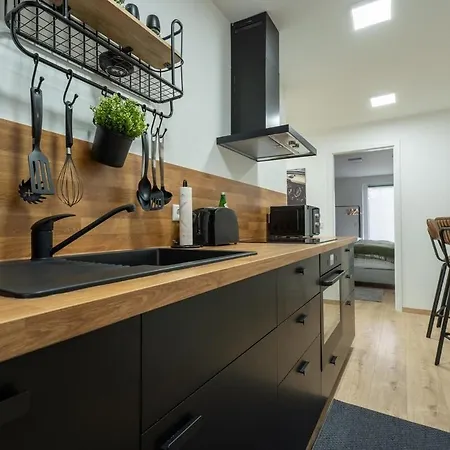 Apart79-indust Design I Garden With Terrace I Smart Tv I Free Parking I Free Wifi Apartment Hamm (North Rhine-Westphalia)