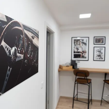 Apartment Apart79-indust Design I Garden With Terrace I Smart Tv I Free Parking I Free Wifi *