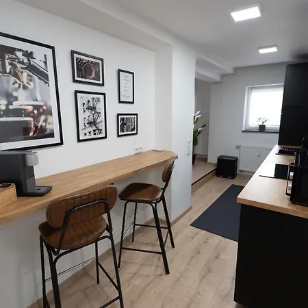 Apart79-indust Design I Garden With Terrace I Smart Tv I Free Parking I Free Wifi