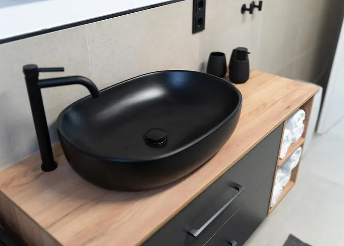 Appartement Apart79-indust Design I Garden With Terrace I Smart Tv I Free Parking I Free Wifi *