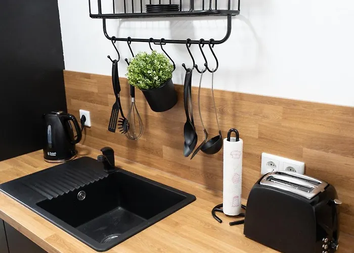 Apart79-indust Design I Garden With Terrace I Smart Tv I Free Parking I Free Wifi *