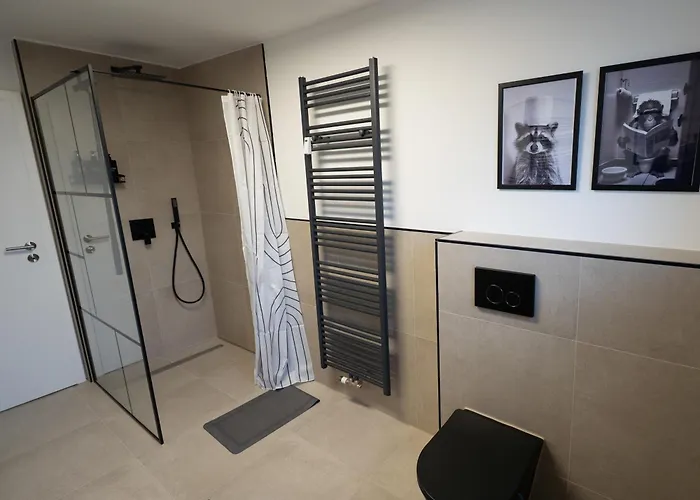 Appartement Apart79-indust Design I Garden With Terrace I Smart Tv I Free Parking I Free Wifi *